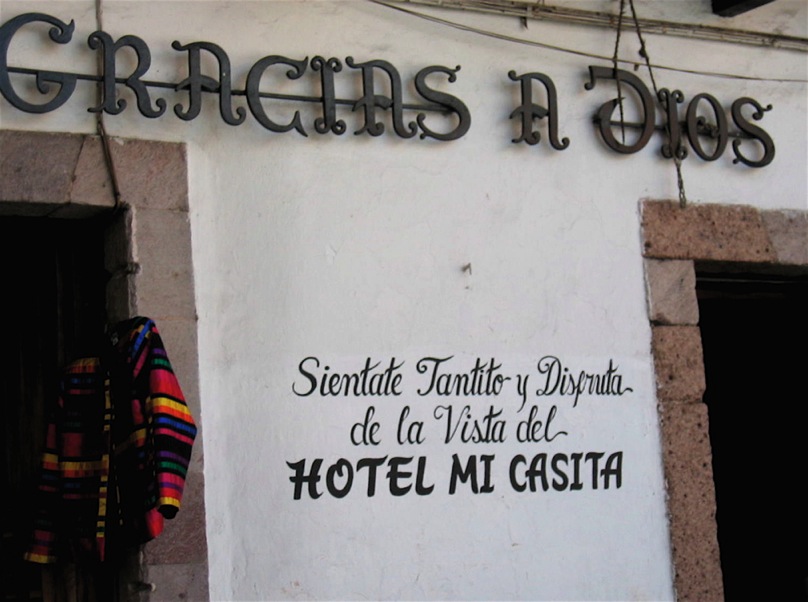 siéntate tantito...